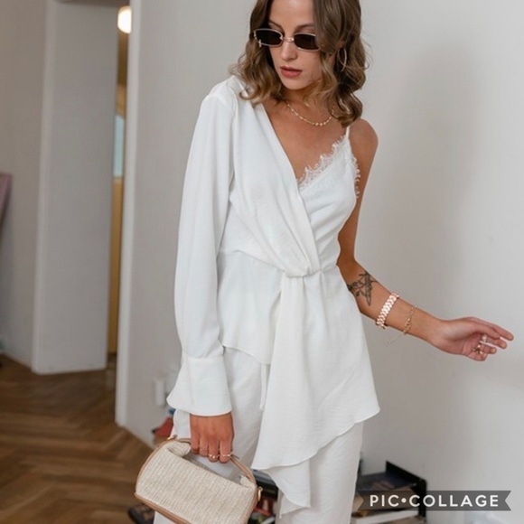 One Shoulder Asymmetrical Blouse - Picture 2 of 4